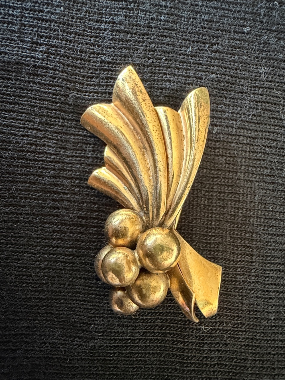 Antique 14K gold filled brooch pin, Victorian, ribbon style